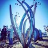 metal flowers sculpture by Geyson